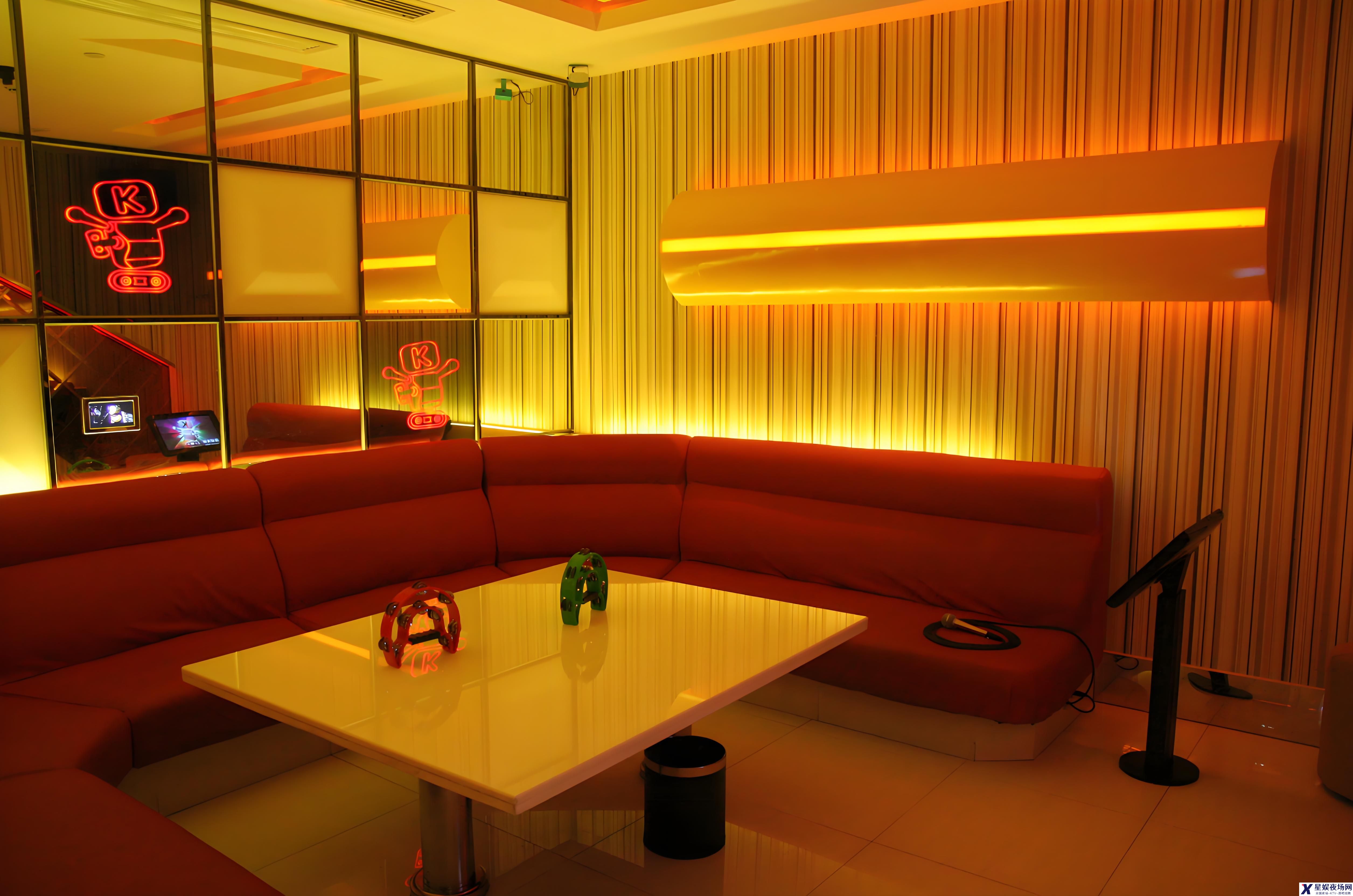 天津夜总会招聘：高薪500元当天结算 包住无忧