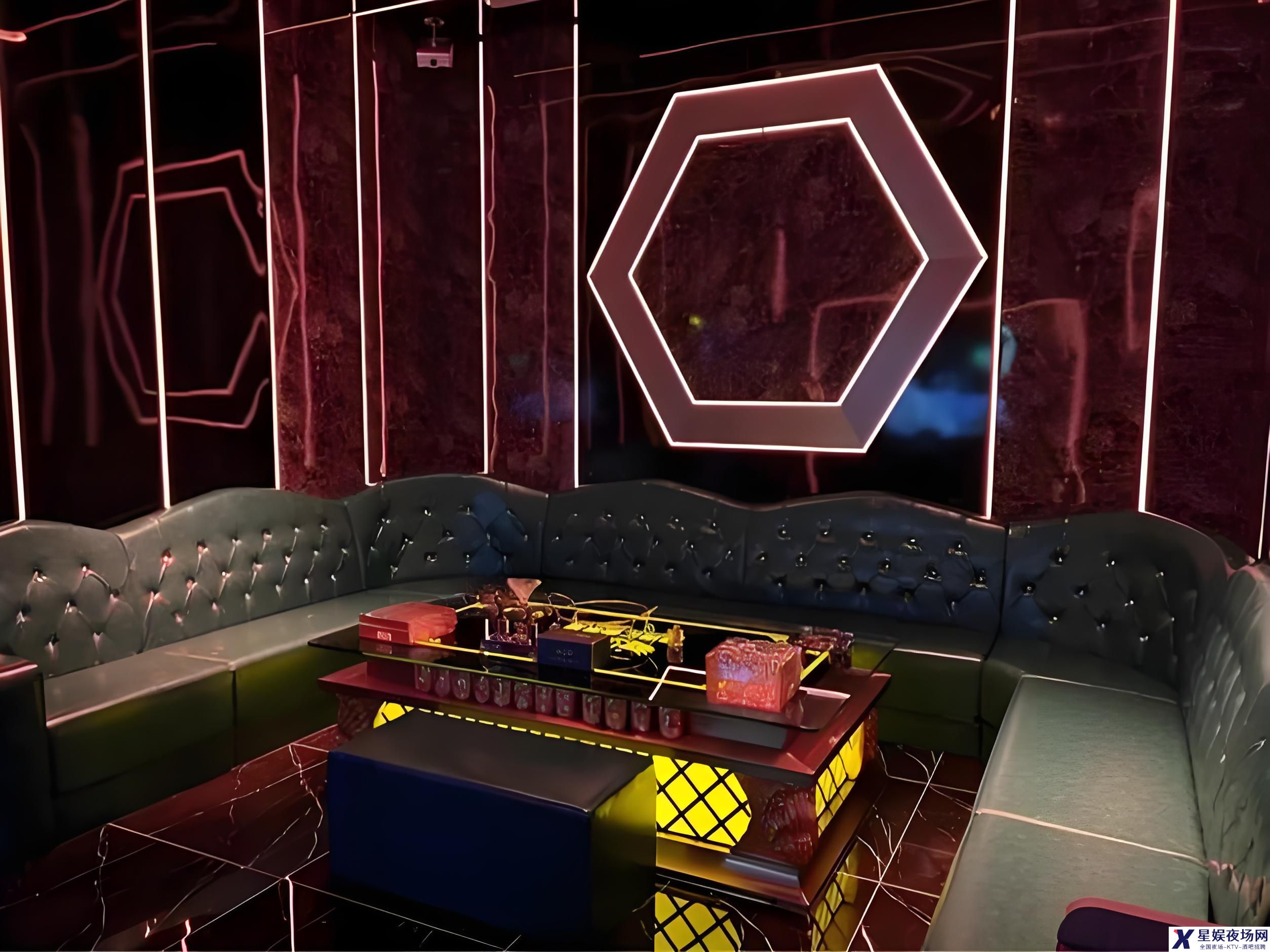 城市高端会所高薪招聘，日薪600-800元，职位多样等你来！